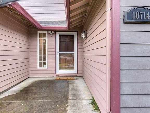 2nd image of 10714 NE 86th Cir