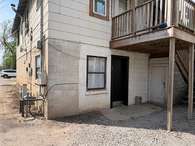210 E Maple Ave #1 — Photo 7