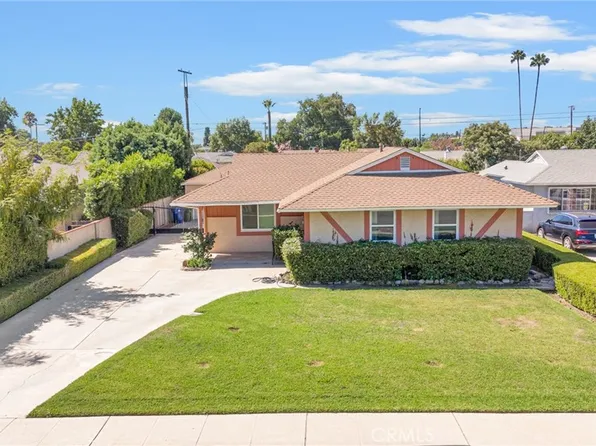 15256 Clymer St, Mission Hills, CA 91345