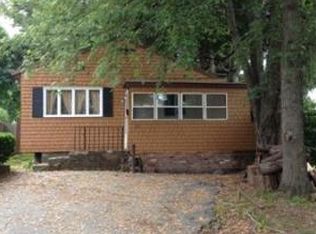 21 R Summit St, Clinton, MA 01510