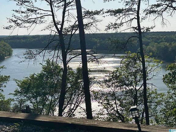 3rd image of 219 Pine Ridge Rd #1