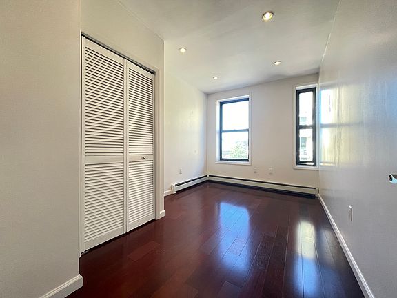 5th image of 603 Washington Ave #5