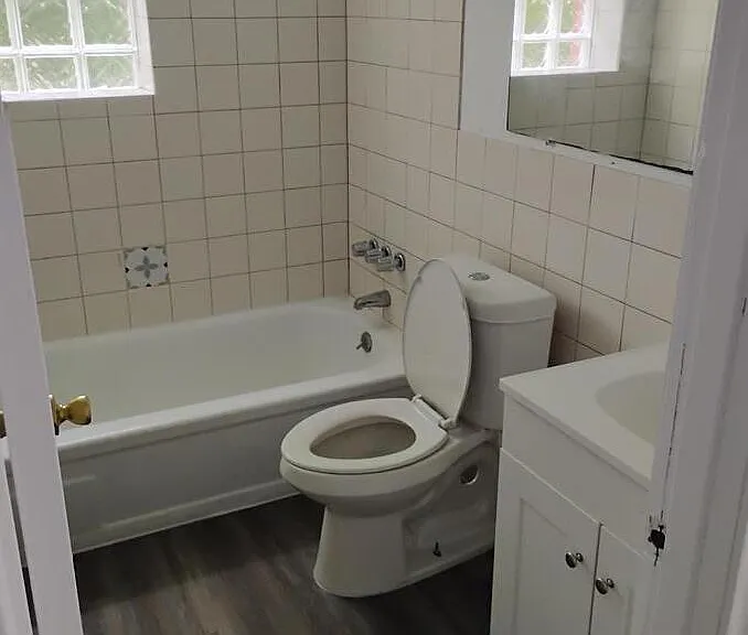 938 S Grove St #2 — Photo 5