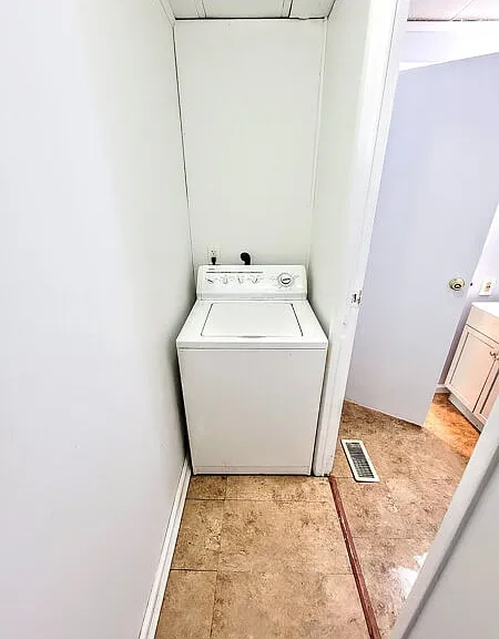 1154 W Barry Ln — Photo 12
