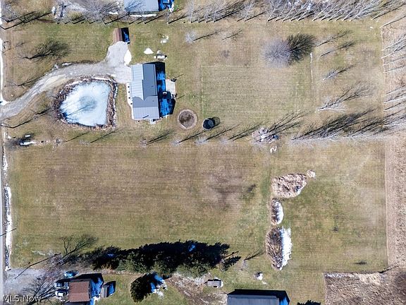 5th image of 702 Township Road 462