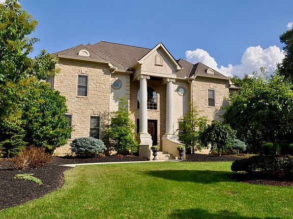 4th image of 10293 Mackenzie Way