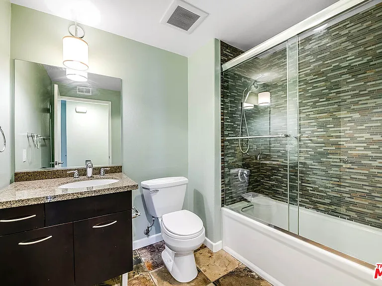 250 N 1st St #436 — Photo 15