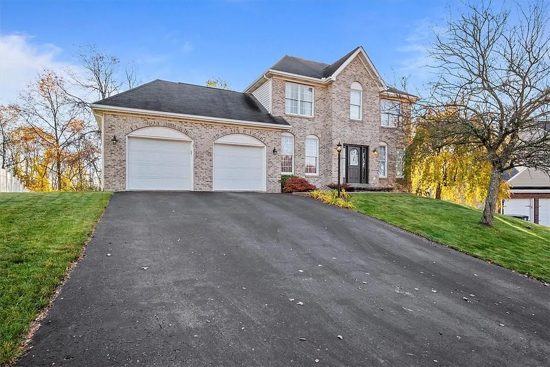 386 Pine Ridge Dr photo 1