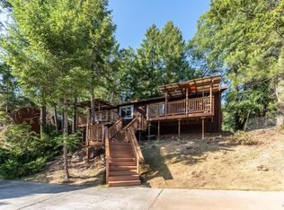 1608 Daphne Dr, Willits, CA 95490