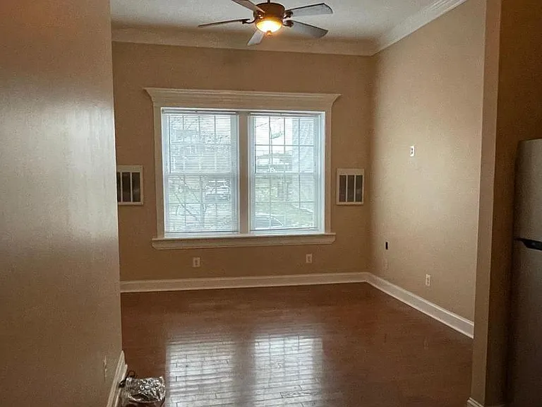 1435 N Franklin St #1 — Photo 2