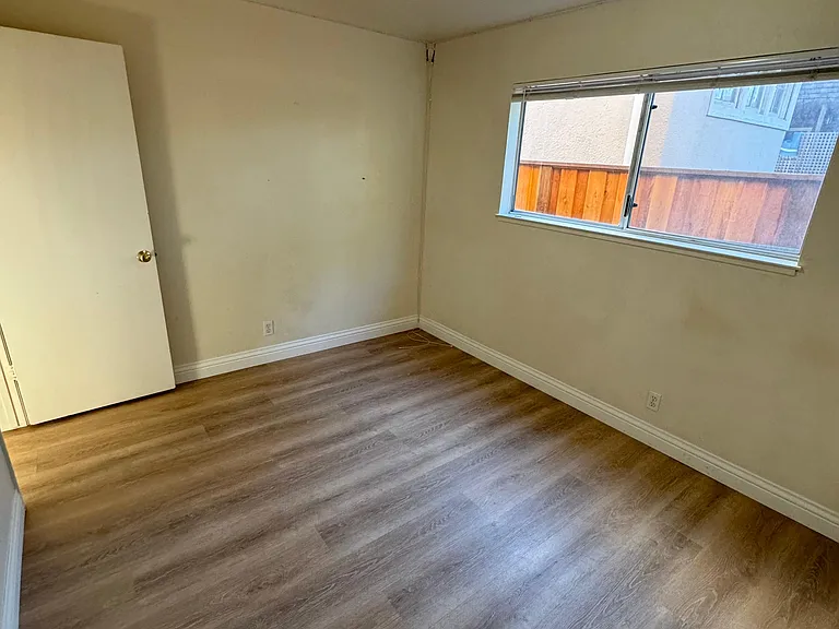 2237 Roosevelt Ave #1 — Photo 16