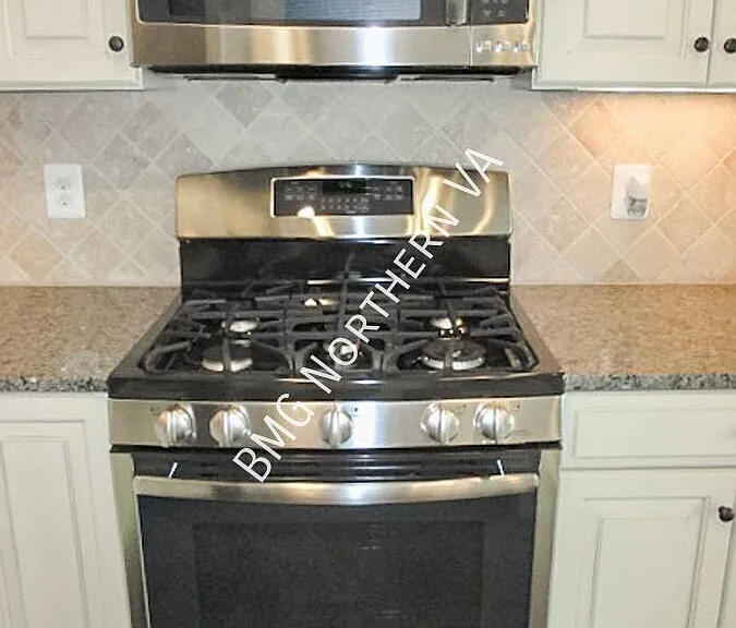 24688 Hutchinson Farm Dr — Photo 13
