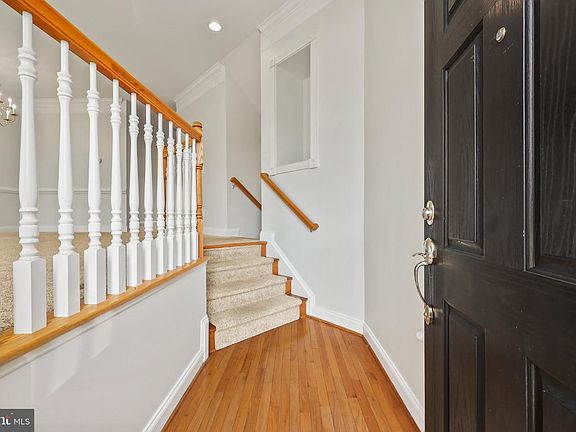 4th image of 6806 Witton Cir