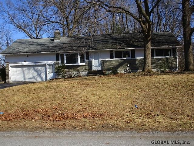 1st image of 33 Lace Ln