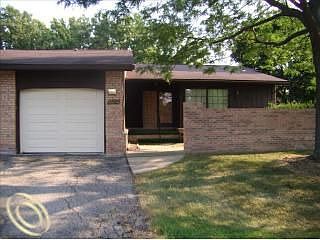 1st image of 26050 Summerdale Dr #1