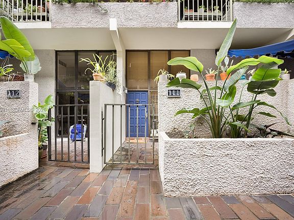 2nd image of 2666 Tigertail Ave APT 111