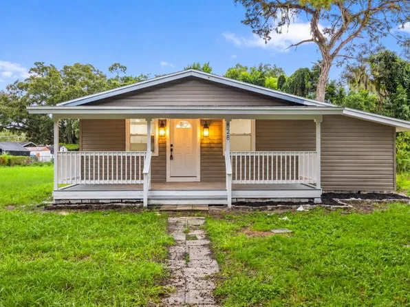 828 30th St NW, Winter Haven, FL 33881