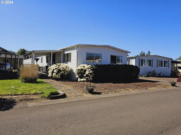 13900 SE Highway 212 Unit 25, Clackamas, OR 97015