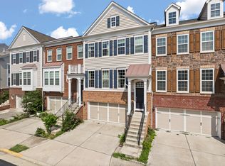 25486 Hopton House Ter, Chantilly, VA 20152