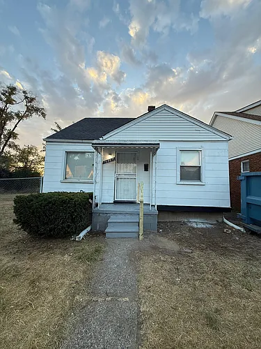 14891 Hartwell St Photo 1
