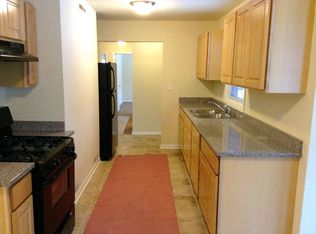 3133 N Harding Ave, Chicago, IL 60618