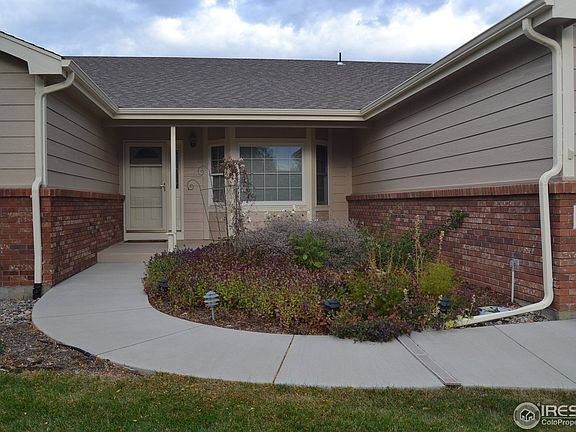 5th image of 471 Marcellina Dr