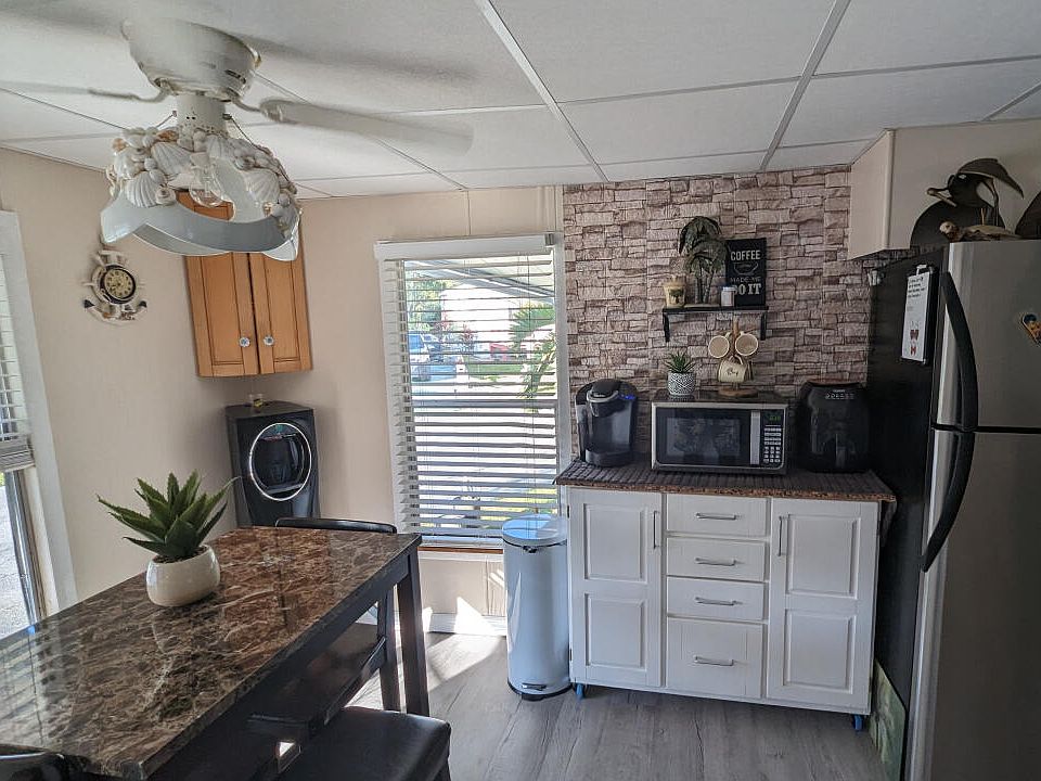 1st image of 4728 NE Blue Heron Lane