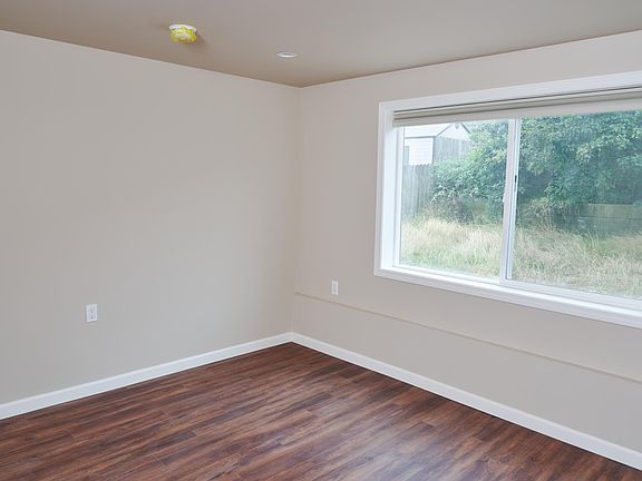4th image of 67A Palmdale Ave