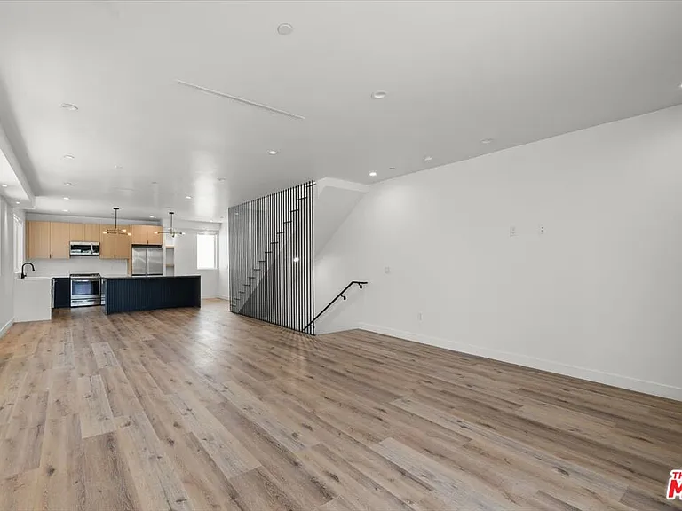 839 N McCadden Pl #B — Photo 4