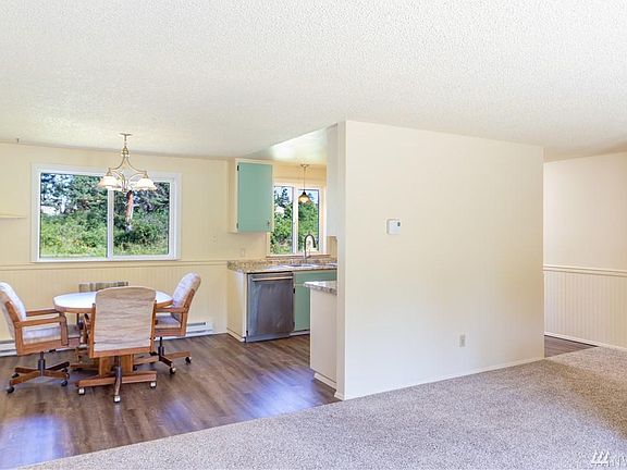 5th image of 1037 Rosecrans St