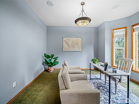5th image of 4435 9th Avenue NW