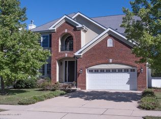 16 Royal Ln, Howell, NJ 07731