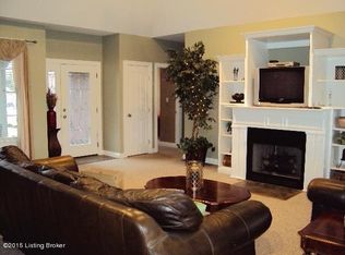 475 Cherry Hill Pkwy, Mount Washington, KY 40047