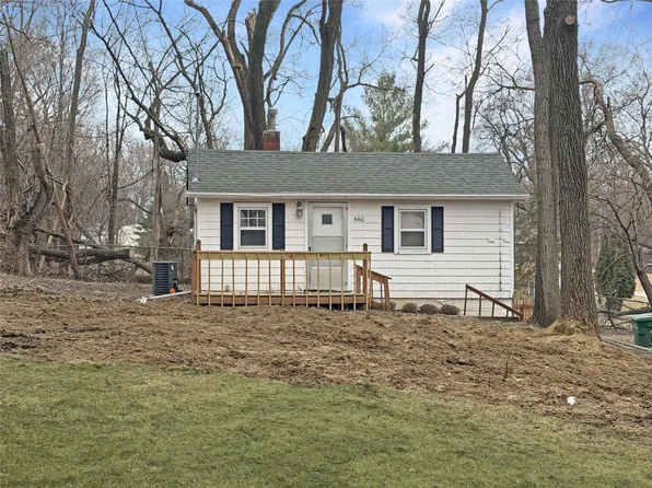 660 NW 45th Pl, Des Moines, IA 50313