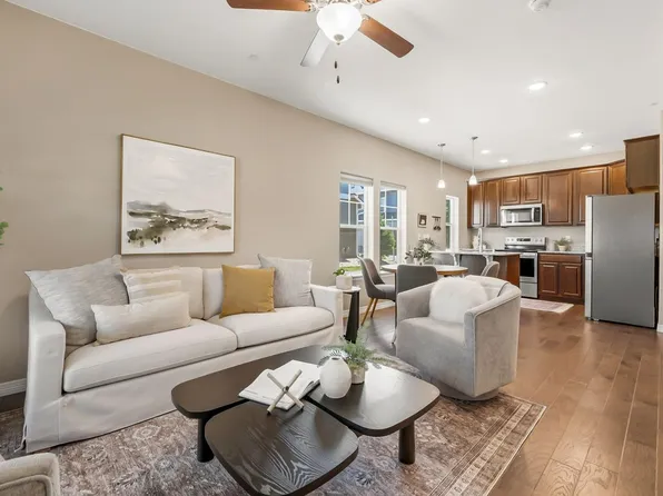 2420 Ridge Top Dr #4, Fort Collins, CO 80526