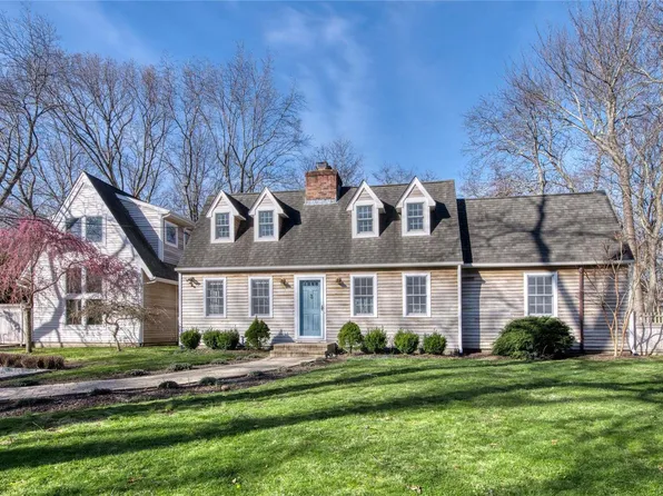 1075 Moores Lane N, Greenport, NY 11944