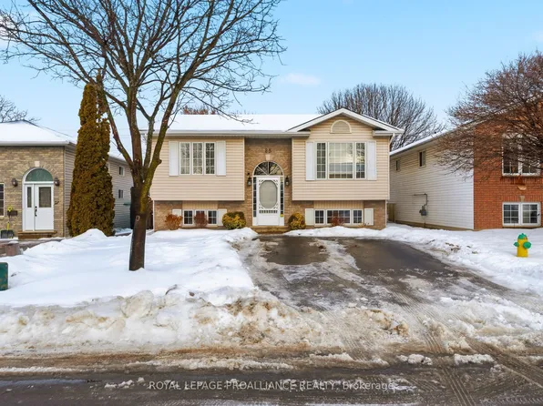 25 Faraday Gdns, Belleville, ON K8P 5J5