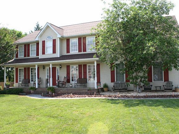 2nd image of 3439 Meadow Top Ln