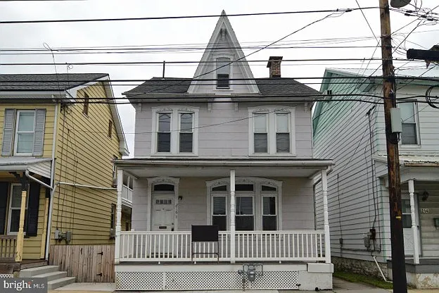 216 Greenwich St — Photo 2