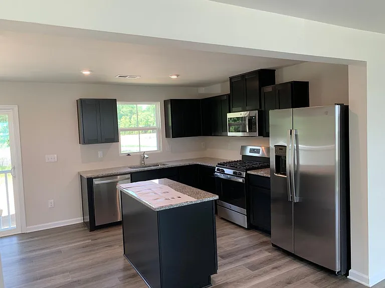 409 Comfort Rd — Photo 5