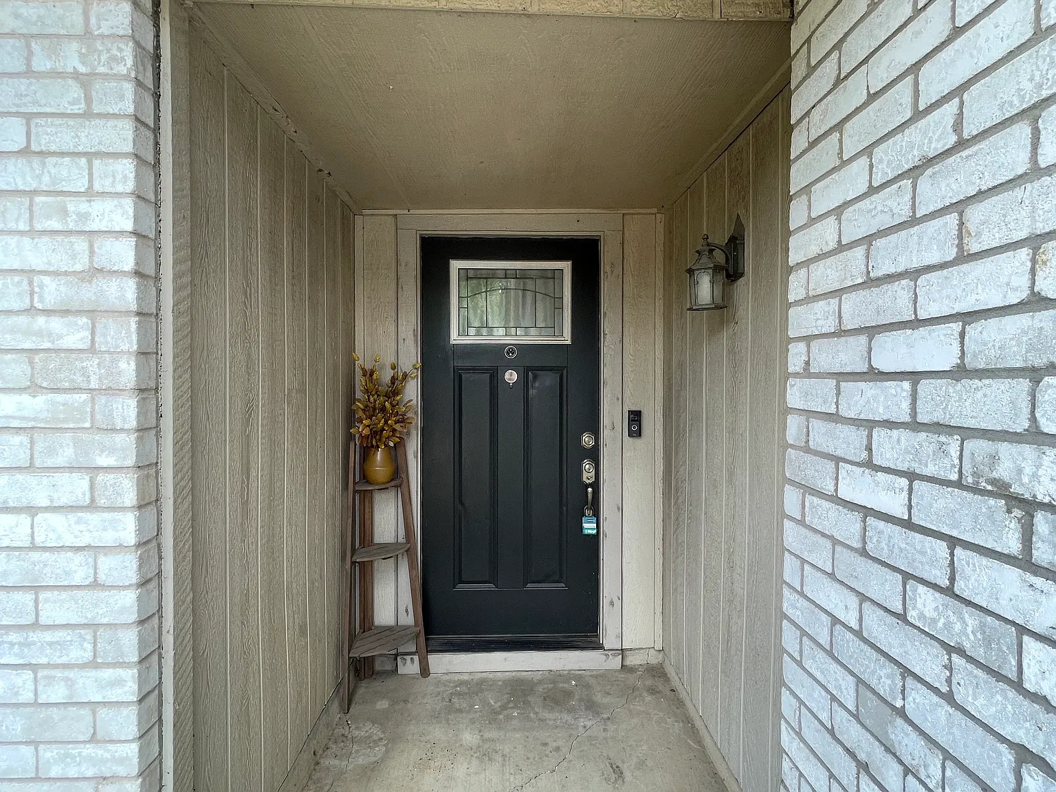 3 bed, 1417 sqft, $2,000 — Photo 2