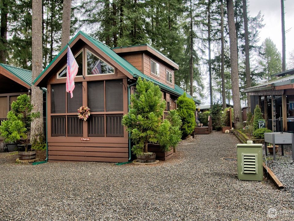 1st image of 1546 Reservation Road SE #257