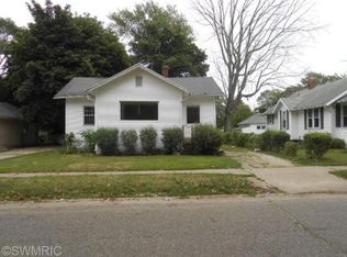 781 McAllister Ave, Benton Harbor, MI 49022