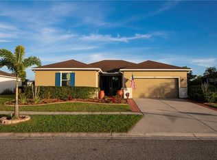 220 Star Shell Dr, Apollo Beach, FL 33572