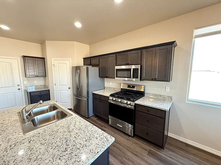 3611 Charleston Loop — Photo 14