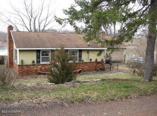 12665 Oakwood Shores St, Wayland, MI 49348