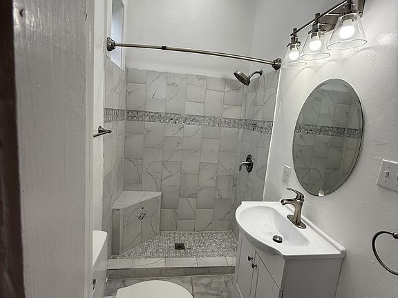 4th image of 3222 Prytania St #C