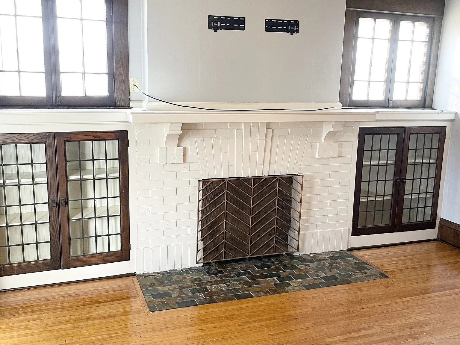 833 Grand Apartments — Photo 2