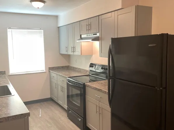 5049 E Lane Ave #102, Fresno, CA 93727