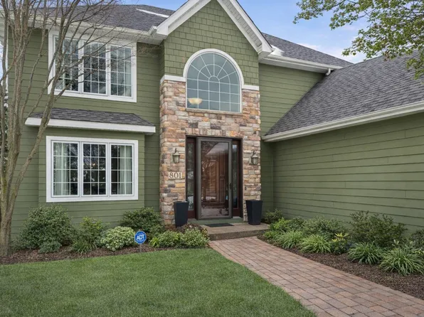 801 Interlaken, Victoria, MN 55386